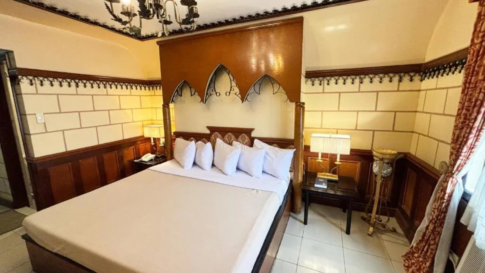 Cocotel Hotel